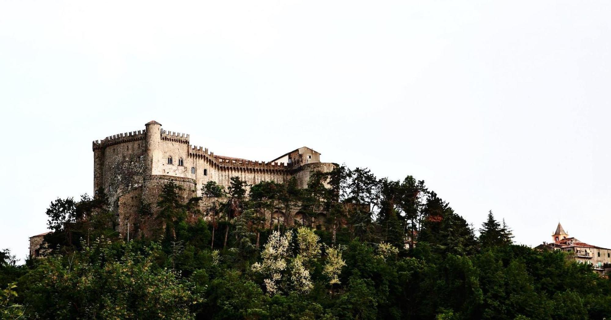 Castello Malaspina Di Fosdinovo Exterior photo