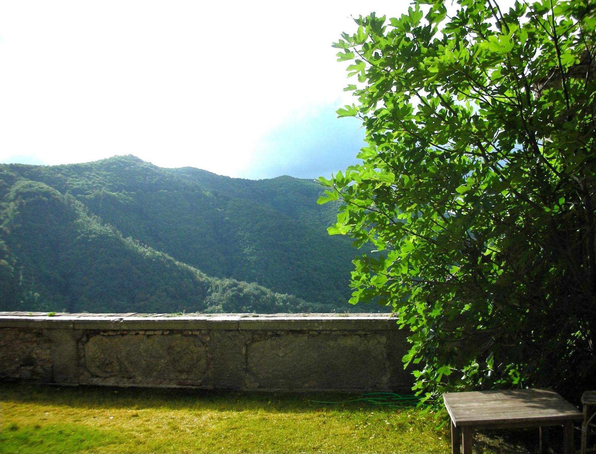 Castello Malaspina Di Fosdinovo Hotel Exterior photo